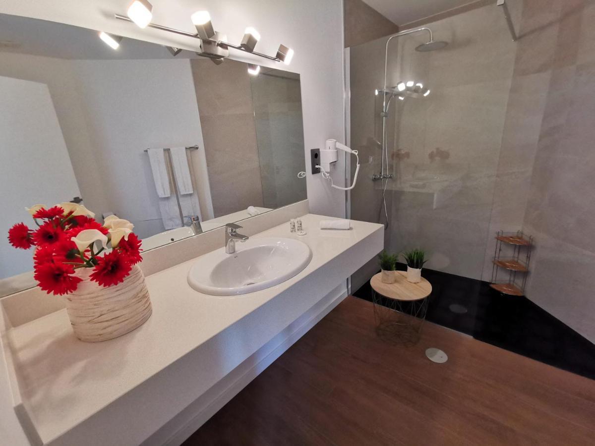 Charming Studios In Calheta Beach - Villa Esmeralda Zewnętrze zdjęcie
