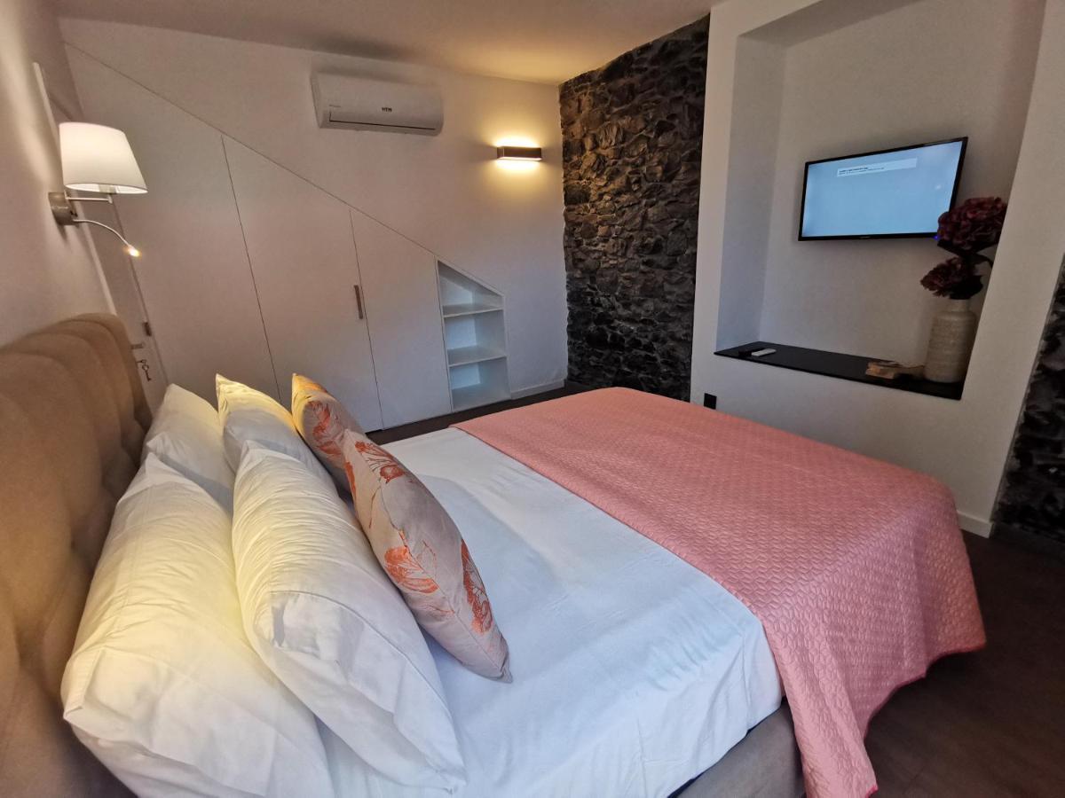 Charming Studios In Calheta Beach - Villa Esmeralda Zewnętrze zdjęcie